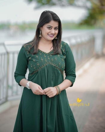 ansiba hassan 8bf82e