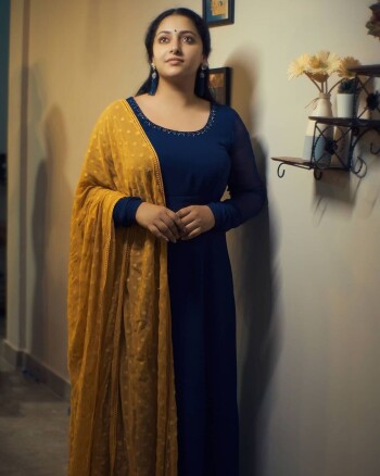 anu sithara 79f3e1