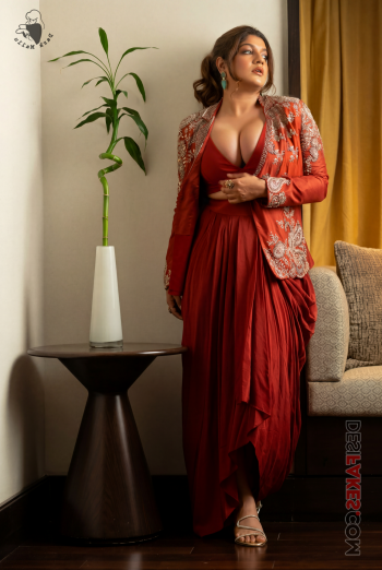 aparna balamurali ecc8d8