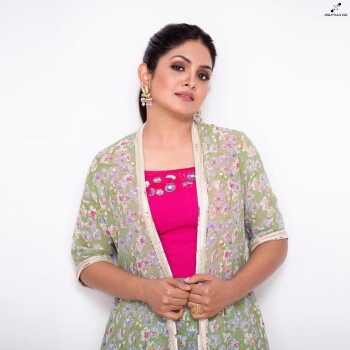 gayathri arun 2aabac