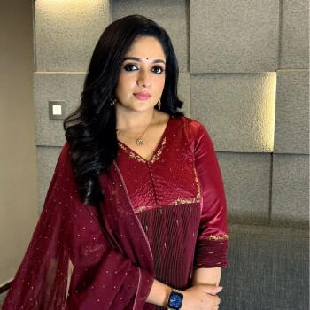 kavya madhavan 3b8f4b