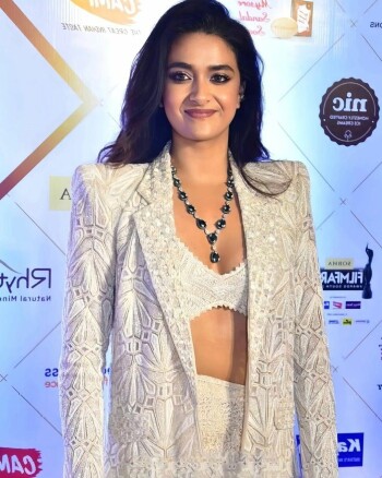keerthi suresh 2e71a4