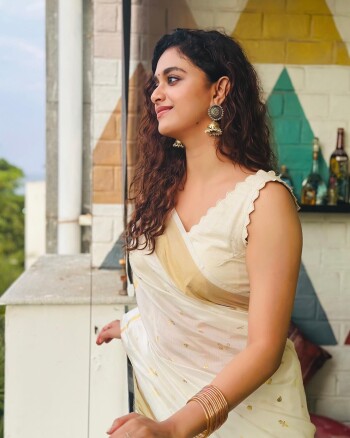 keerthy suresh 8fa325