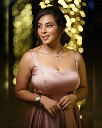 meenakshi sudheer 844c69