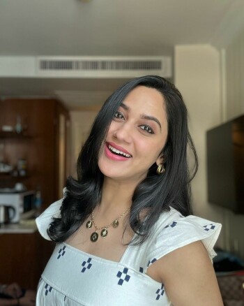 miya george 7f7566