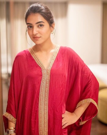 nazriya fagath d20a2b