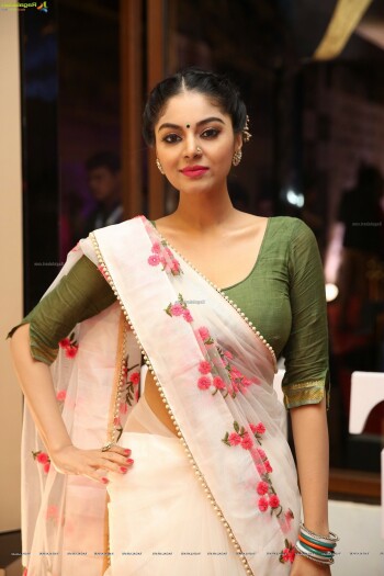 sanam shetty 6ad473