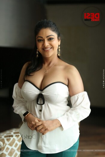 sexy abhirami 3f4f8e