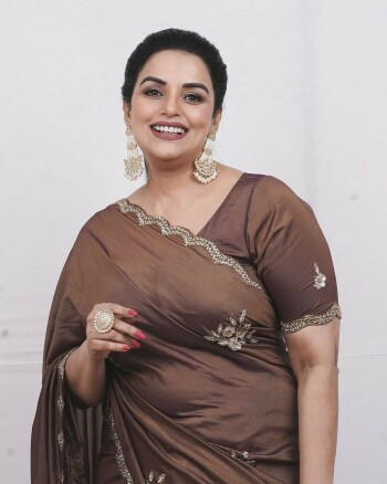 swetha menon 1ae91e