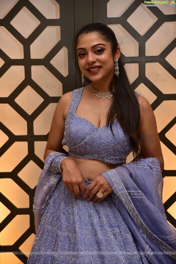 varsha bollamma dafaf8