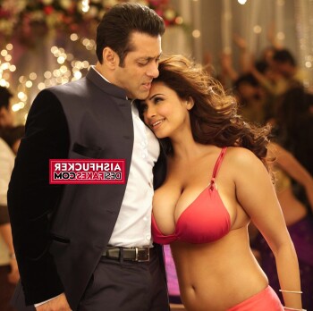busty_daisy_shah_8009f1.jpg