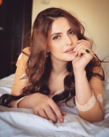 zarine khan 5ada52