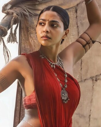 aishwarya lekshmi c98211