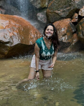 anasuya playing 1087e0