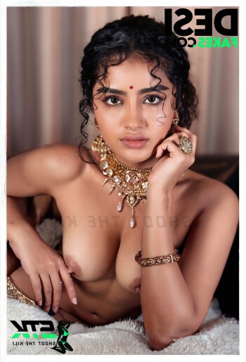 anupama exposing her 95e5c1