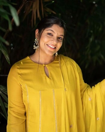 aparna balamurali 4e5b7e