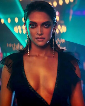 deepika padukone 078913