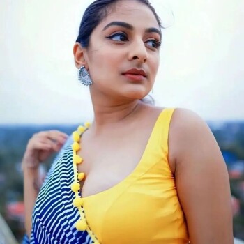 esther anil 055261
