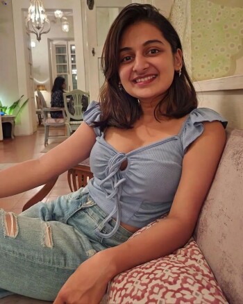 esther anil f4e4f3