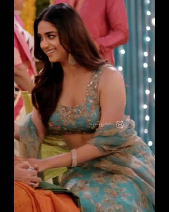keerthi suresh 2cde9b