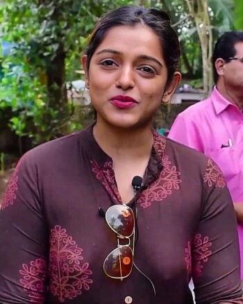 meera anil 2ffdbe