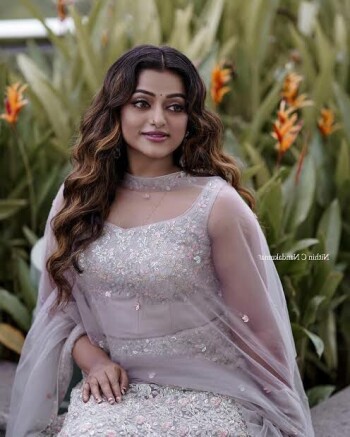meera anil f0b756