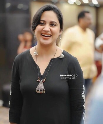 miya george 50dc17