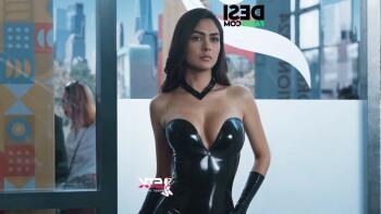 mrunal thakur 2068e1