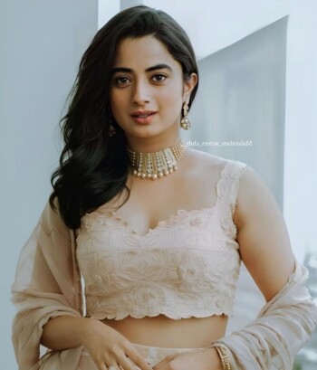 namitha pramod d923b9