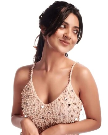 nandana varma fb2d6e