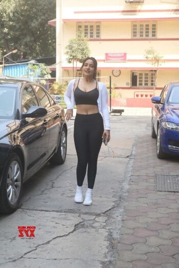 neha sharma efc040