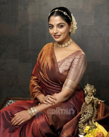 nikhila vimal 16be2d