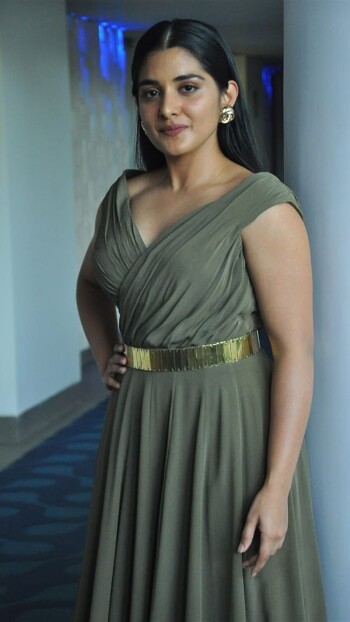nivetha thomas 4e8626