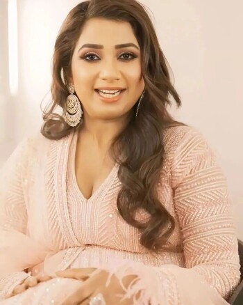 shreya ghoshal 74146c
