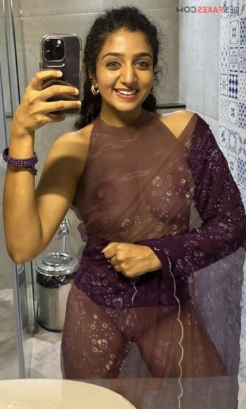 aarsha chandini baiju de8316