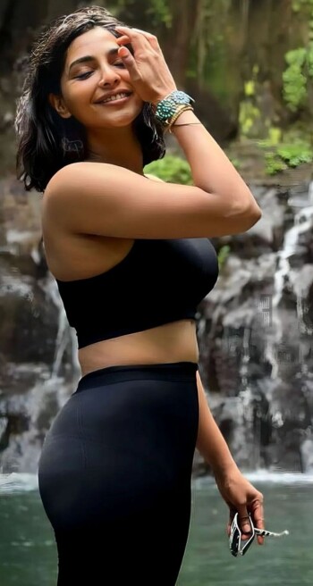 aishwarya lekshmi a33c02