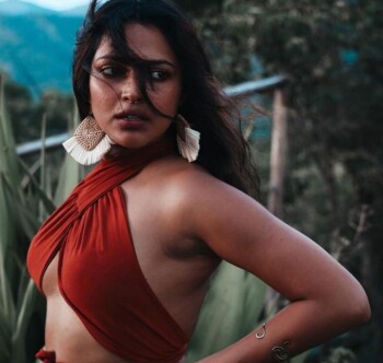 amala paul 234d76
