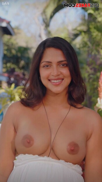 amala paul 7bc436