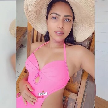 amala paul da4437