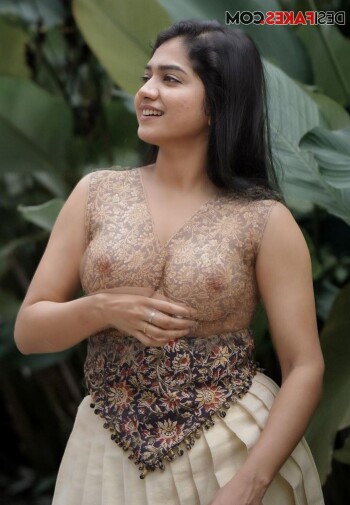 anarkali_marikar_436055.jpg