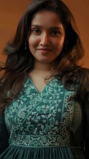 anikha surendran 0d270c