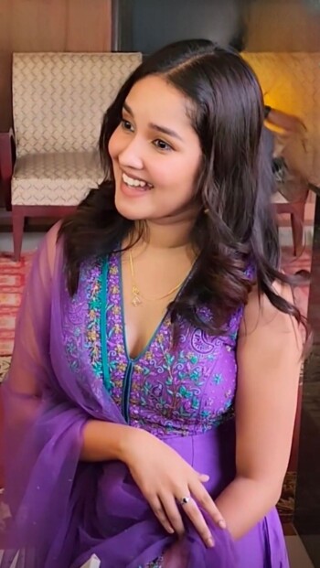 anikha surendran 2f3bb1