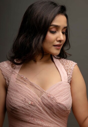 anikha surendran 3514f5