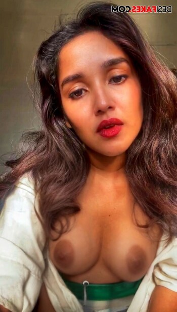anikha surendran 3c0e7b