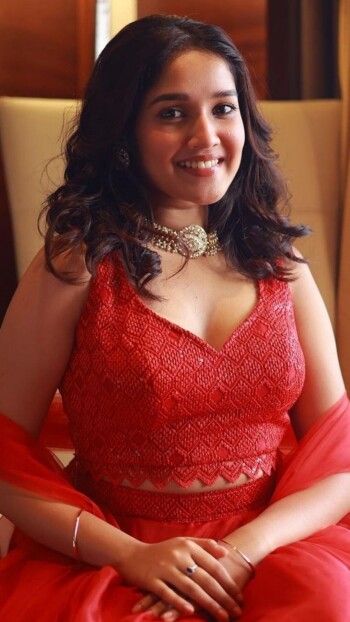 anikha surendran 42a998
