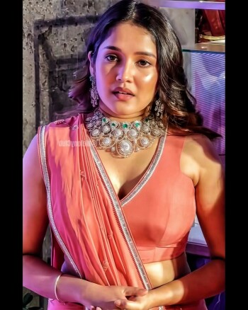 anikha surendran bfabe8