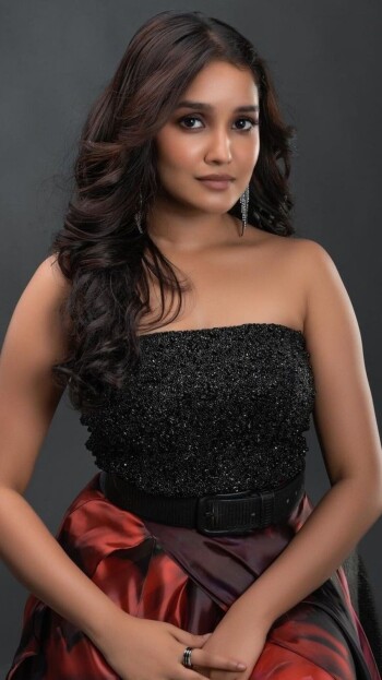 anikha surendran c35a4b