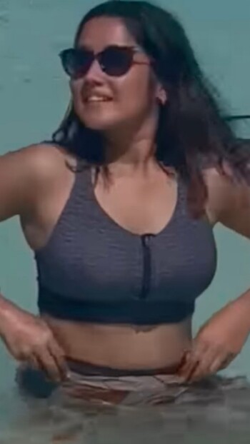 anikha surendran d06607