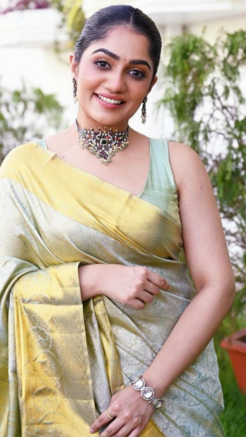 arya babu 8acfde