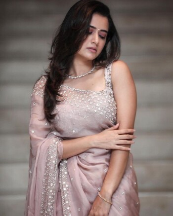 ashika ranganath 1534f4